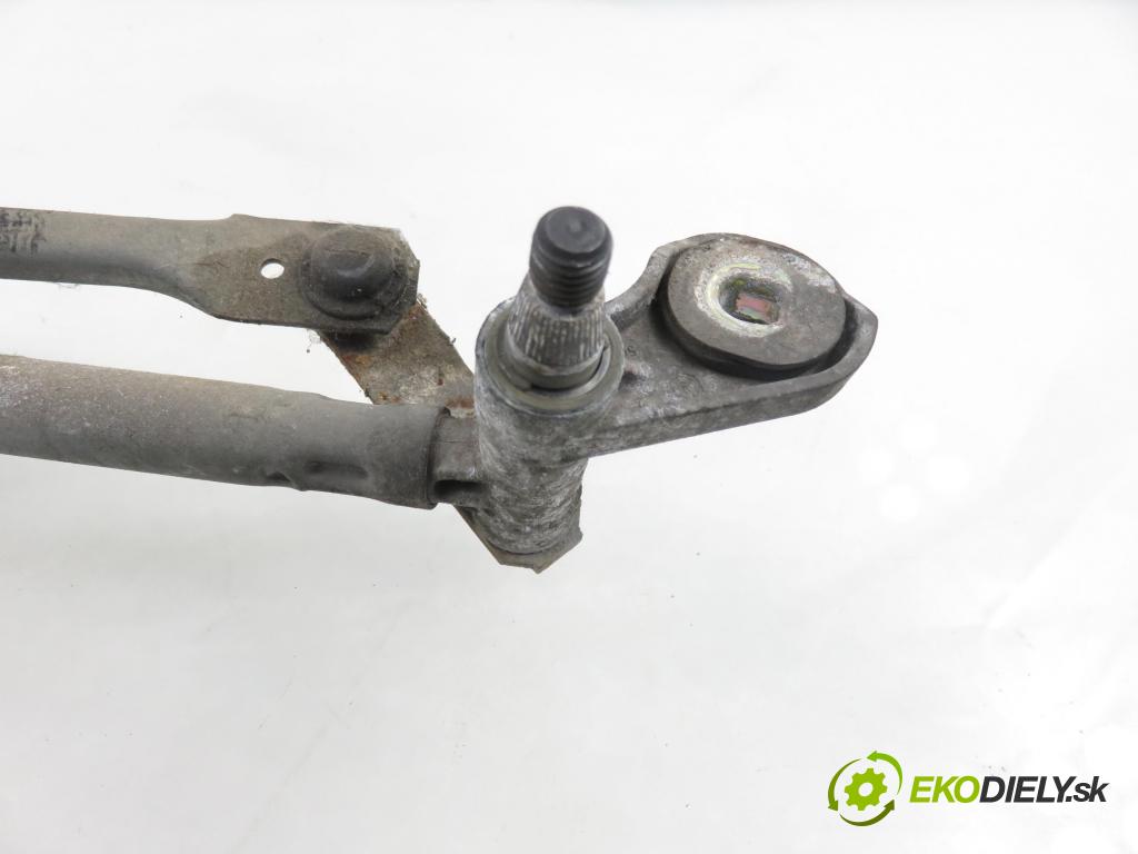 AUDI A4 Avant (8E5, B6) KOMBI 2003 96,00 1.9 TDI PD 130 - AVF 1896,00 Motorček stieračov 8E1955119 ; 0390241509