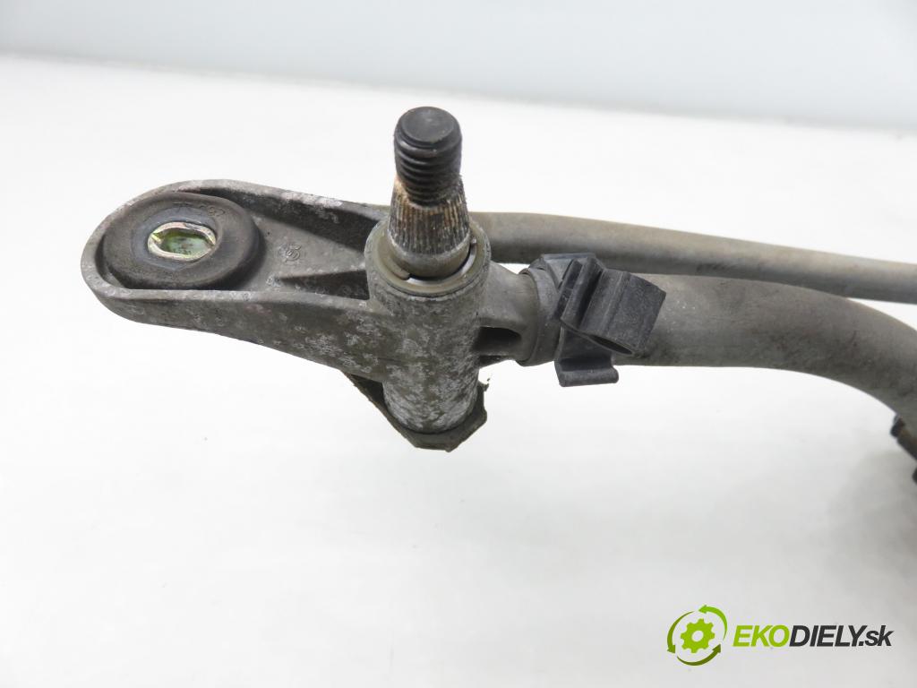 AUDI A4 Avant (8E5, B6) KOMBI 2003 96,00 1.9 TDI PD 130 - AVF 1896,00 Motorček stieračov 8E1955119 ; 0390241509