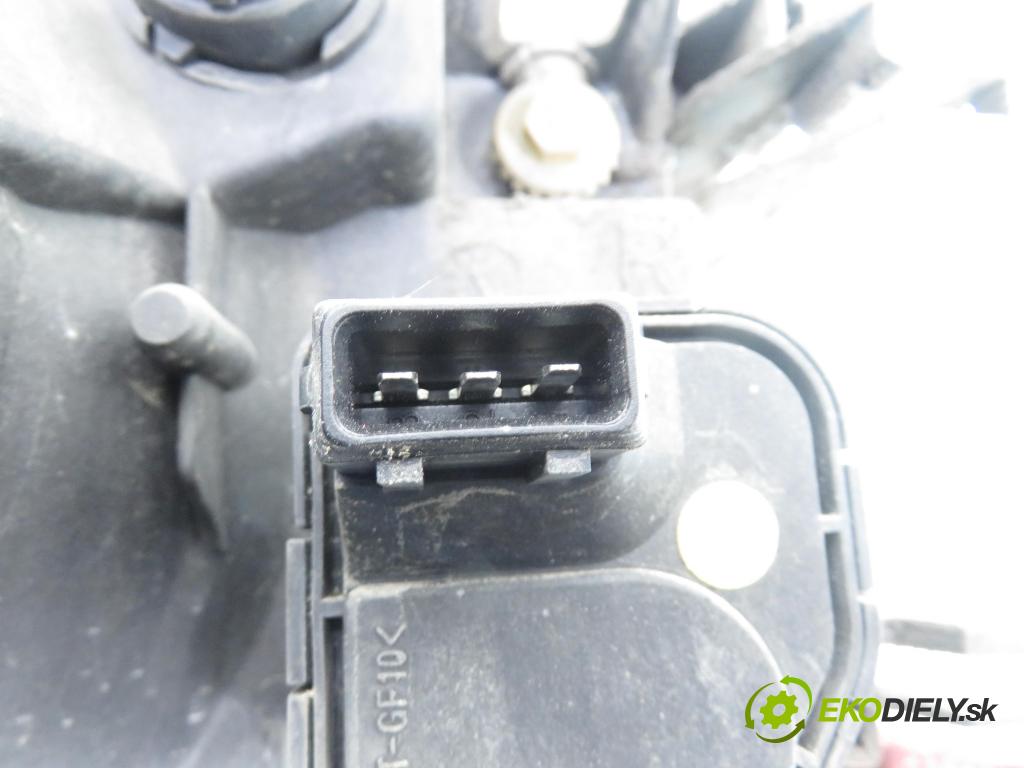 AUDI 80 Avant (8C, B4) KOMBI 1992 85,00 2.0 E - ABK 1984,00 Svetlo PP 1307022102 ; 893941030E