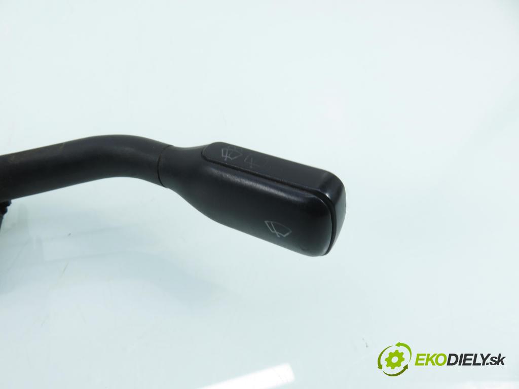 AUDI 80 Avant (8C, B4) KOMBI 1992 85,00 2.0 E - ABK 1984,00 páčka/prepínač 4A9953503