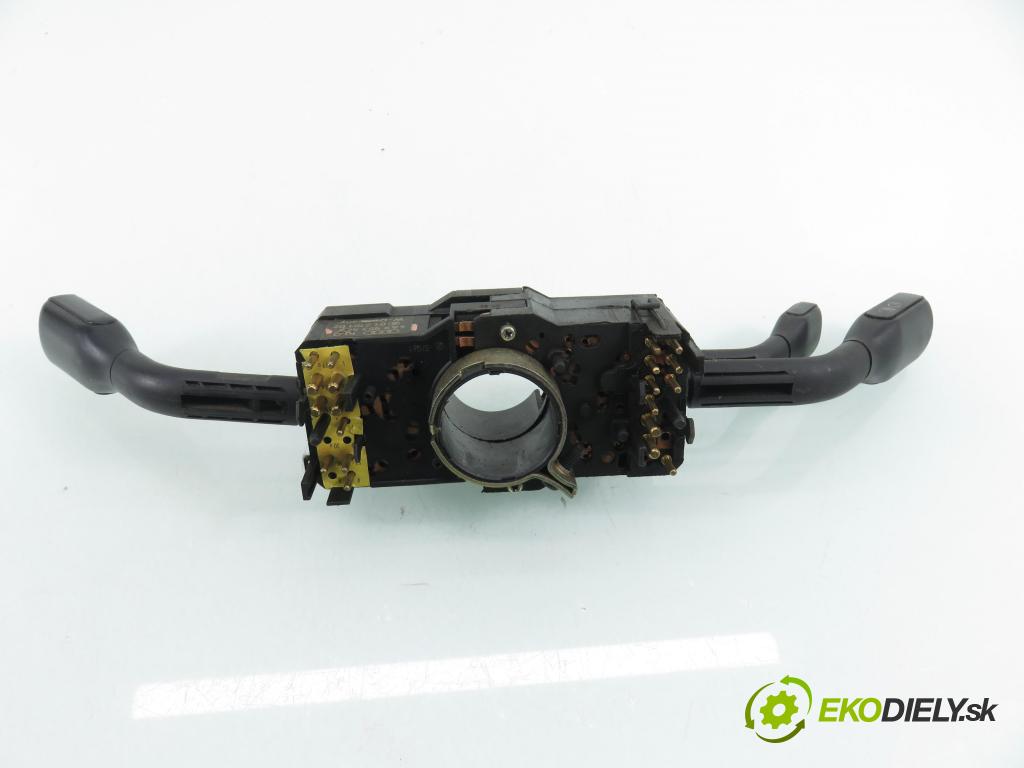 AUDI 80 Avant (8C, B4) KOMBI 1992 85,00 2.0 E - ABK 1984,00 páčka/prepínač 4A9953503