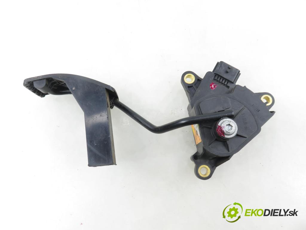 RENAULT KOLEOS I (HY_) SUV 2011 110,00 2.0 dCi 4x4 150 1995,00 potenciometr plynového pedálu 18002JY40A (Potenciometr plynového pedálu)