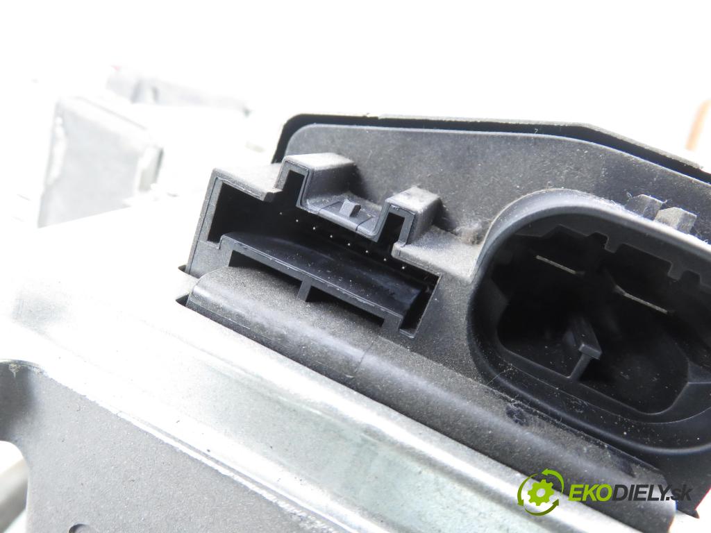 RENAULT GRAND SCENIC II (JM0/1_) MINIVAN 2006 0,00 1.9 dCi (JM15) - F9Q E 804 1870,00 SLOUPEC / PODPORA elektrický 8200442177A