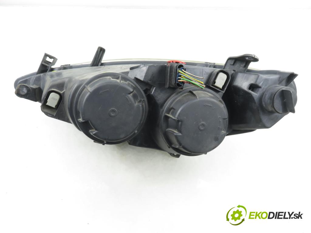 PEUGEOT 307 (3A/C) HB 2003 79,00 2.0 HDi 110 - RHS 1997,00 svetla PŘEDNÍ: