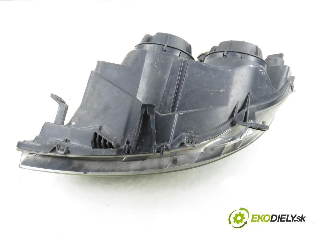 PEUGEOT 307 (3A/C) HB 2003 79,00 2.0 HDi 110 - RHS 1997,00 svetla PŘEDNÍ: