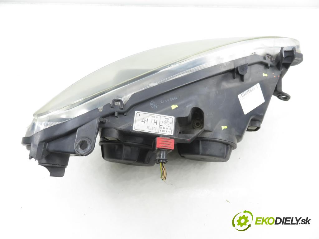 PEUGEOT 307 (3A/C) HB 2003 79,00 2.0 HDi 110 - RHS 1997,00 svetla PŘEDNÍ: