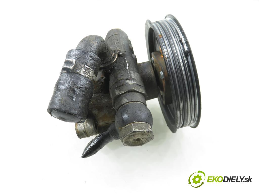 VW PASSAT B5.5 (3B3) SEDAN 2001 74,00 1.9 TDI PD 101 - AVB 1896,00 Pumpa servočerpadlo 8D0145177Q (Servočerpadlo)