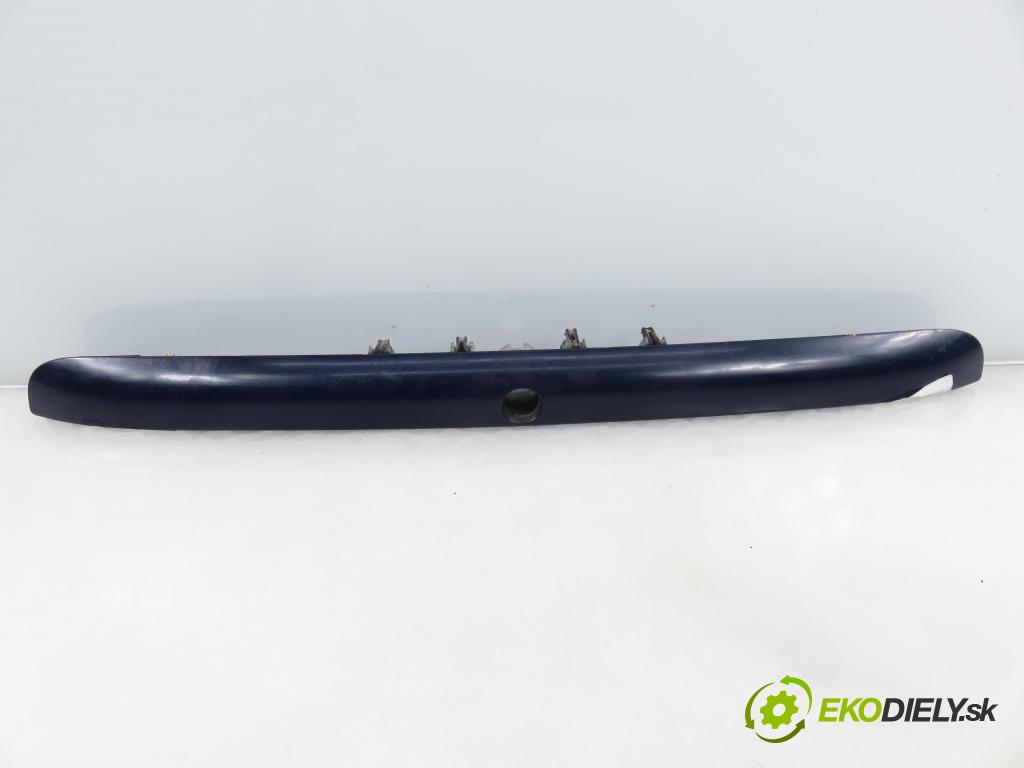 VW PASSAT B5 (3B2) SEDAN 1997 92,00 1.8 20V 125 - ADR 1781,00 zadní část - čelo dveří kufr 3B0827574A