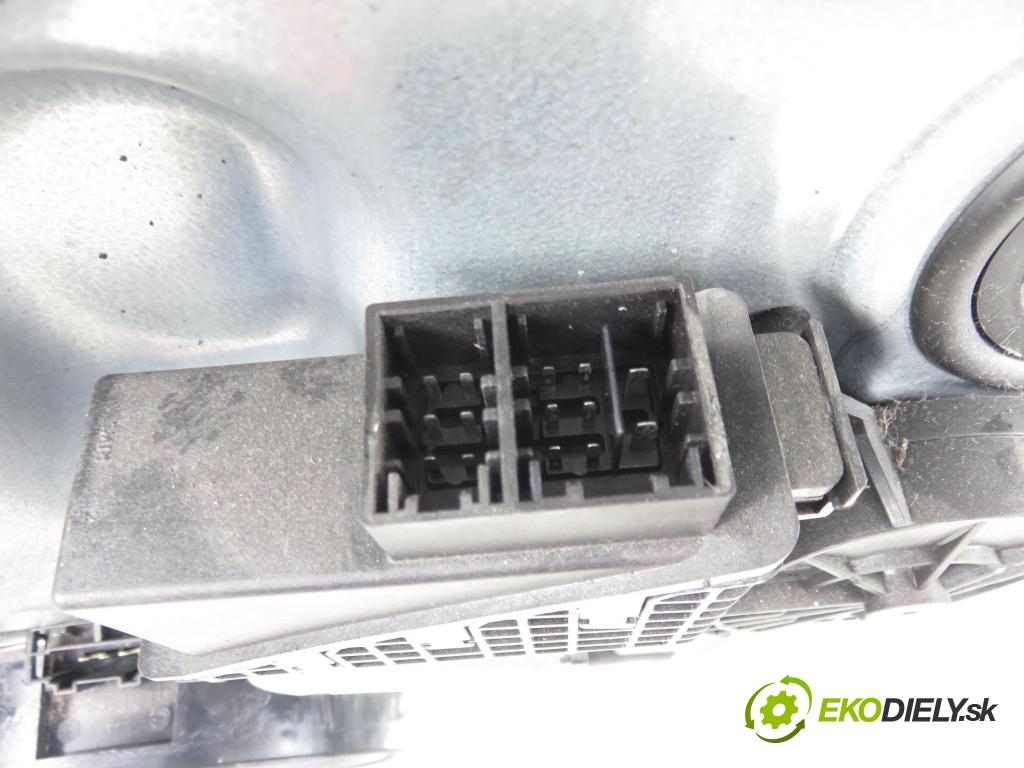VW POLO (9N_) HB 2006 40,00 1.2 - BMD 1198,00 Mechanizmus okien 6Y2959801 ; 6Q4837756