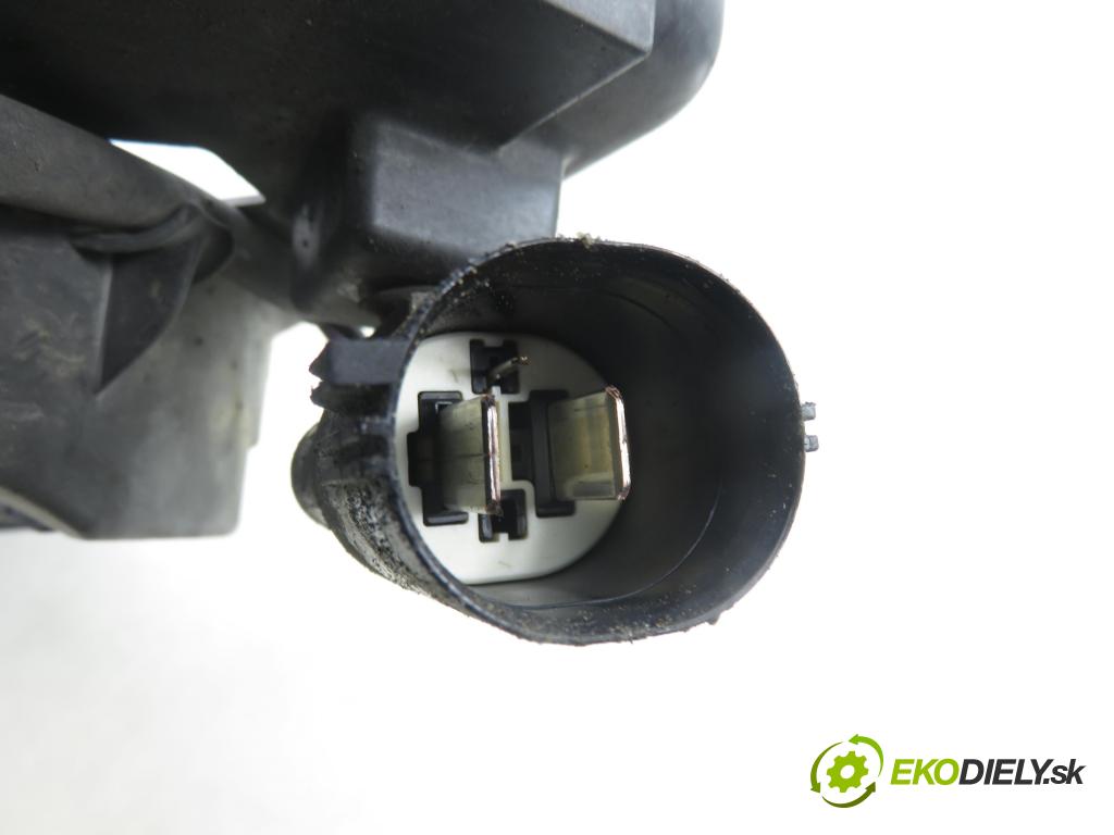 VOLVO V50 (MW) KOMBI 2006 80,00 1.6 D - 109  D 4164 T 1560,00 Ventilátor chladič klíma/voda 3M5H8C607RG