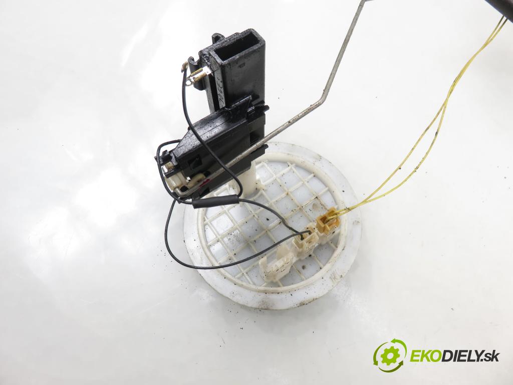 VOLVO S60 I (384) SEDAN 2006 136,00 2.4 D5 - D 5244 T4 2400,00 pumpa paliva 30671066 ; 0580303065