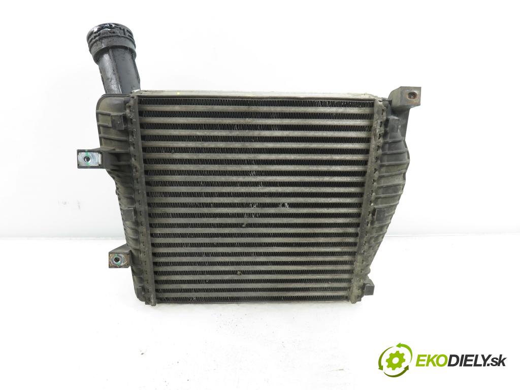 PORSCHE CAYENNE II (92A) SUV 2010 176,00 3.0 Diesel - M 05.9E 2967,00 chladič intercooler 7L0145804A