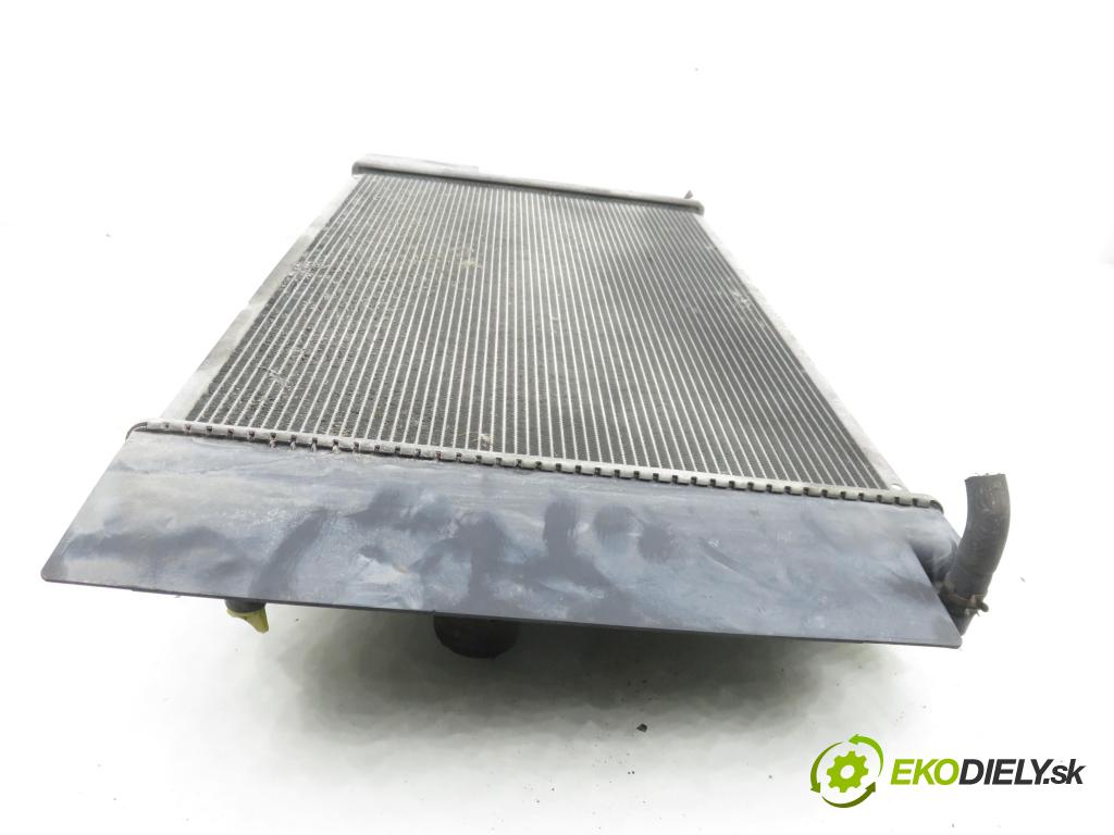 TOYOTA AURIS (_E15_) HB 2007 91,00 1.6 Dual-VVTi 124 - 1ZR-FE 1598,00 chladič vody