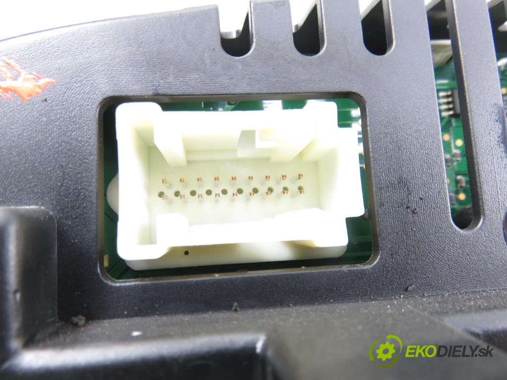 MERCEDES-BENZ KLASA C T-Model (S203) KOMBI 2005 90,00 C 200 CDI (203.207) 122 - OM 646.962 2148,00 Prístrojovka elektrický A2035409547 ; 110080307004