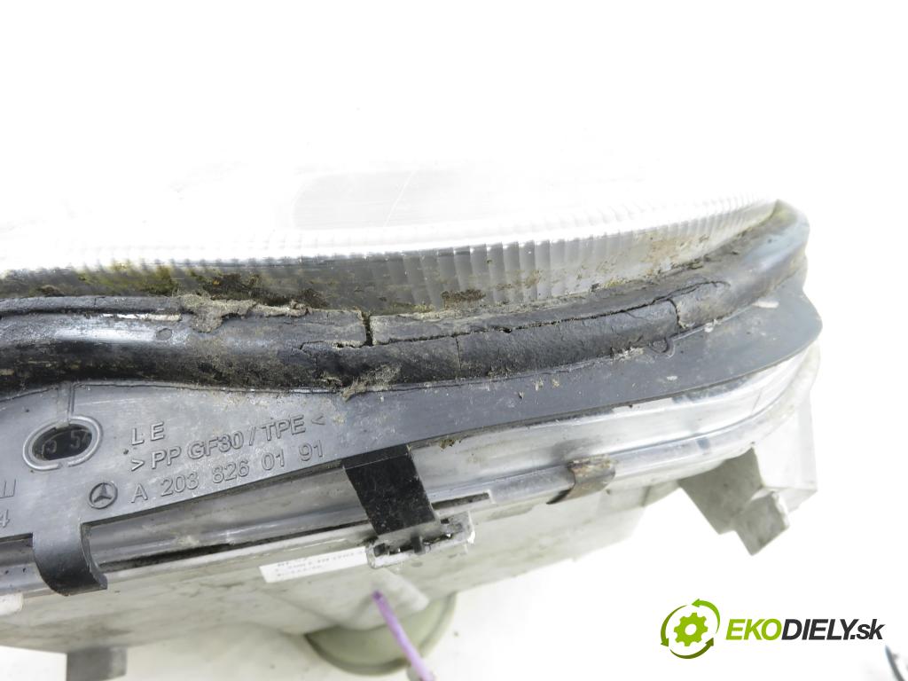 MERCEDES-BENZ KLASA C T-Model (S203) KOMBI 2005 90,00 C 200 CDI (203.207) 122 - OM 646.962 2148,00 Svetlo LP 0301166205