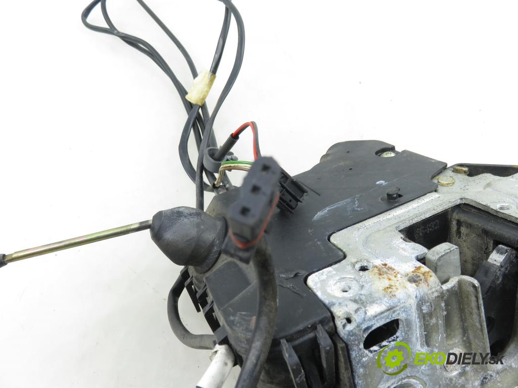 MERCEDES-BENZ KLASA C T-Model (S203) KOMBI 2005 90,00 C 200 CDI (203.207) 122 - OM 646.962 2148,00 zámok 004133112637