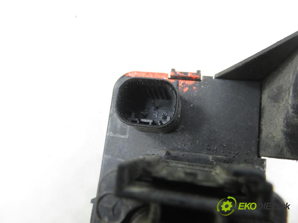 MERCEDES-BENZ KLASA C T-Model (S203) KOMBI 2005 90,00 C 200 CDI (203.207) 122 - OM 646.962 2148,00 RELÉ: SWIEC: A6461536579