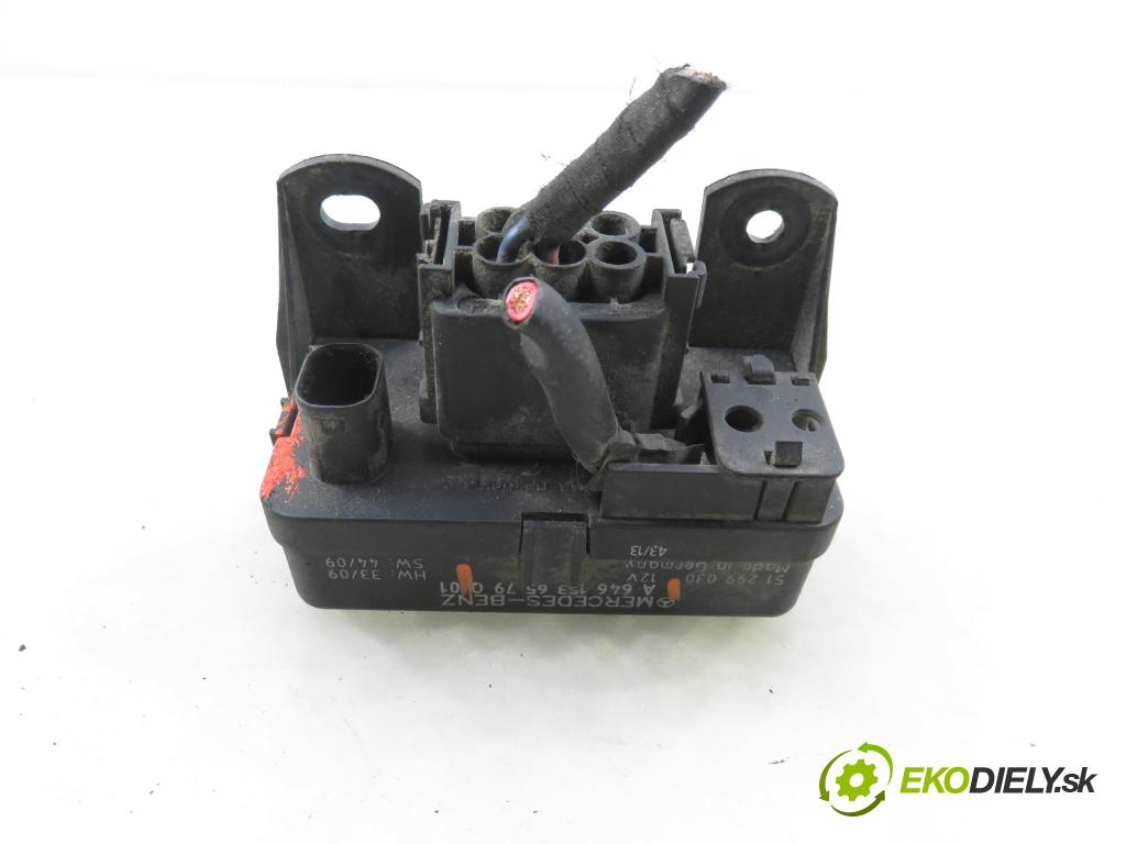 MERCEDES-BENZ KLASA C T-Model (S203) KOMBI 2005 90,00 C 200 CDI (203.207) 122 - OM 646.962 2148,00 RELÉ: SWIEC: A6461536579