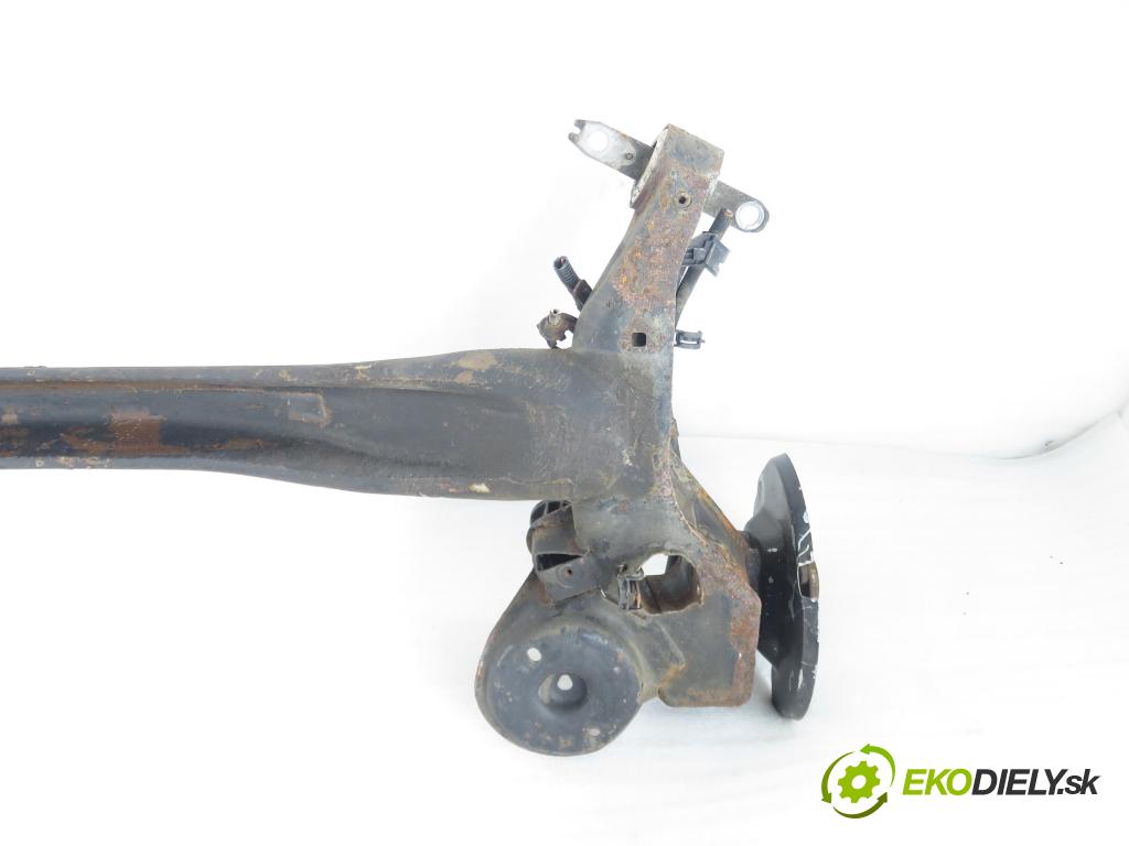 PEUGEOT 308 II HB 2014 68,00 1.6 HDi - 9HP (DV6DTED) 1560,00 výztuha zadní část ABS