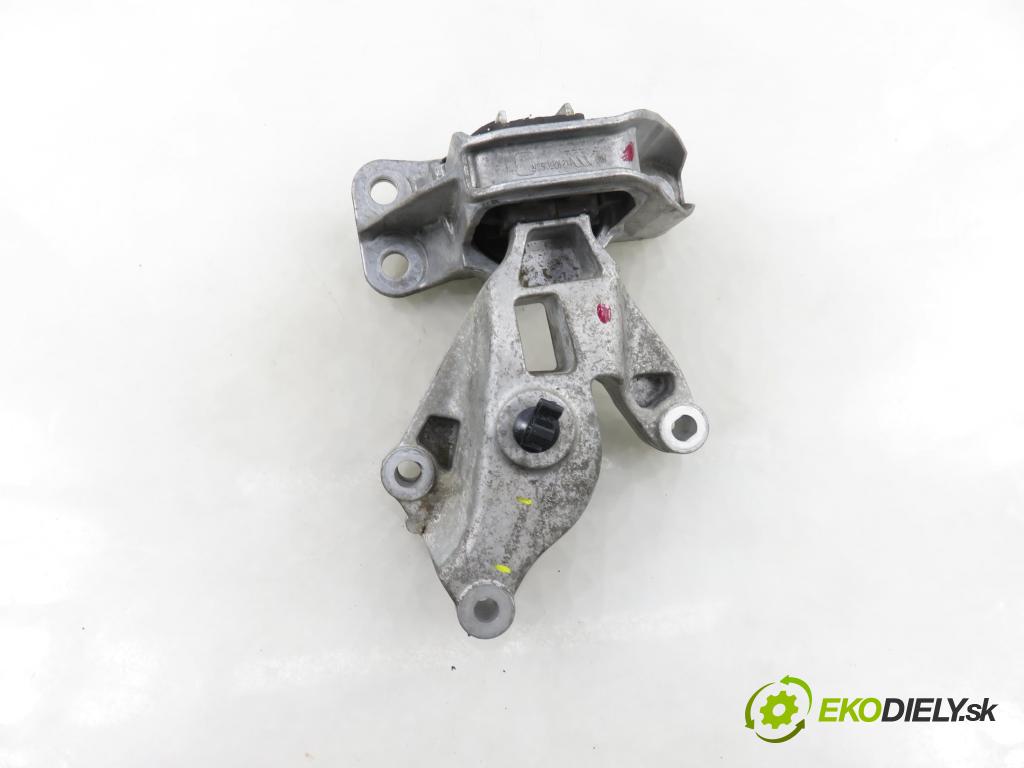 DACIA DUSTER (HM_) SUV 2021 74,00 1.0 TCe 100 (HMMT) 999,00 Uchytenie Motor 112322283R