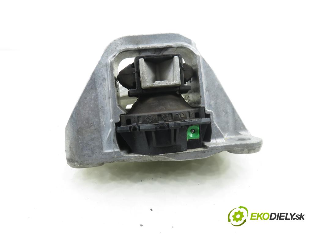 DACIA DUSTER (HM_) SUV 2021 74,00 1.0 TCe 100 (HMMT) 999,00 Uchytenie Motor 112322283R