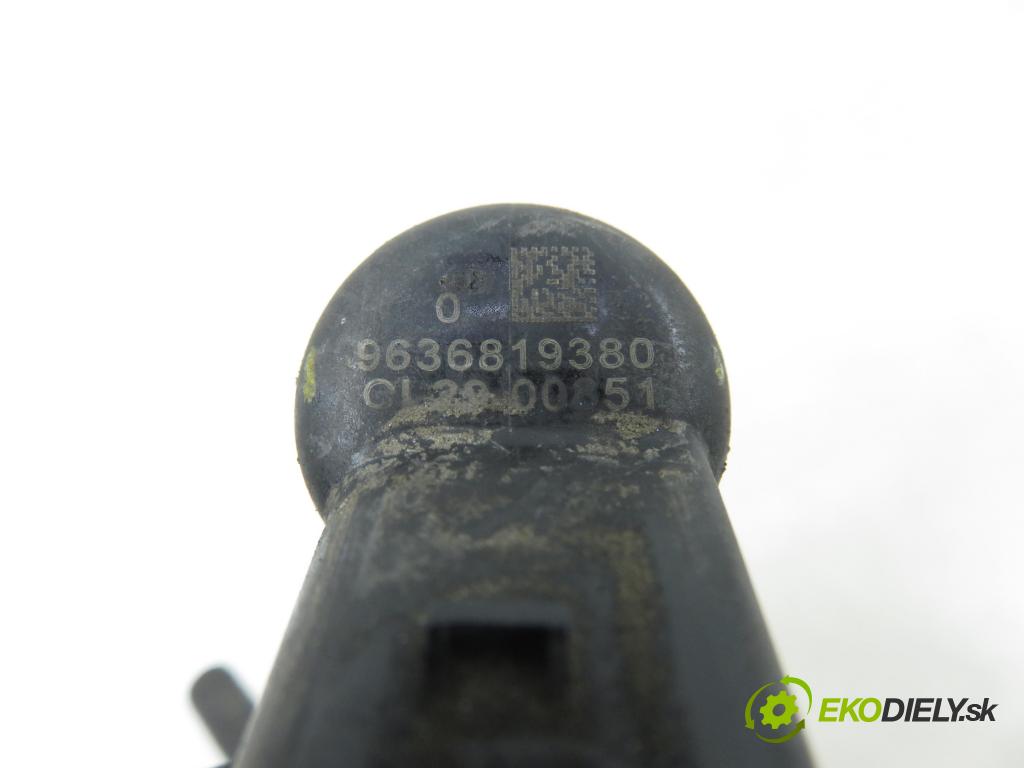 PEUGEOT 307 (3A/C) HB 2004 66,00 2.0 HDi 90 - RHY (DW10TD) 1997,00 vstřikovač 9636819380 (Vstřikovač paliva)