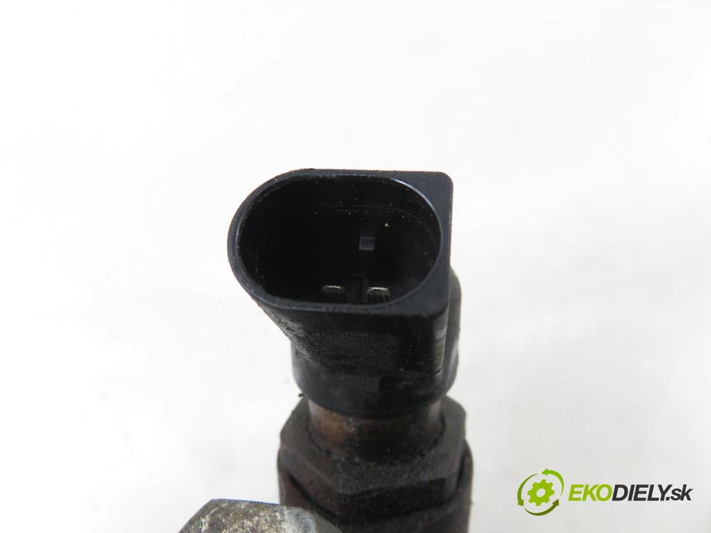 PEUGEOT 307 (3A/C) HB 2004 66,00 2.0 HDi 90 - RHY (DW10TD) 1997,00 vstřikovač 9636819380 (Vstřikovač paliva)