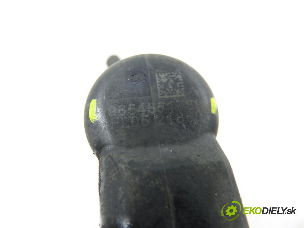 FORD FIESTA V (JH_, JD_) HB 2007 50,00 1.4 TDCi 68 - F6JB 1399,00 vstrekovač 9654551080 (Vstrekovač paliva)