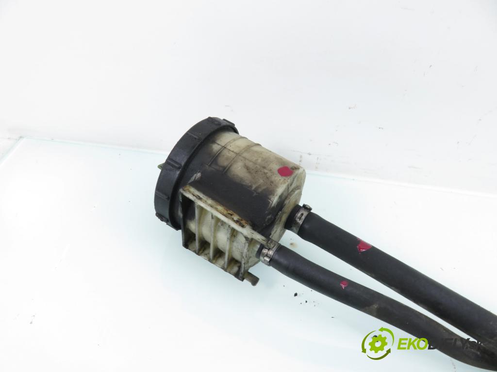 VW TRANSPORTER IV Skrzynia (70XA) FURGON 1996 50,00 1.9 TD 68 - ABL 1896,00 trubka / Rúra servočerpadlo 701422893 ; 701422091B ; 701422373A