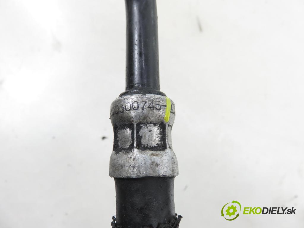 RENAULT ESPACE IV (JK0/1_) MINIVAN 2003 110,00 2.2 dCi (JK0H) 150 - G9T 742 2188,00 Chladič servočerpadlo 8200300745