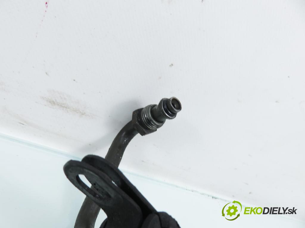 PEUGEOT 406 Break (8E/F) KOMBI 2005 100,00 2.0 16V 136 - RFN (EW10J4) 1997,00 trubka / Rúra servočerpadlo 9640677880