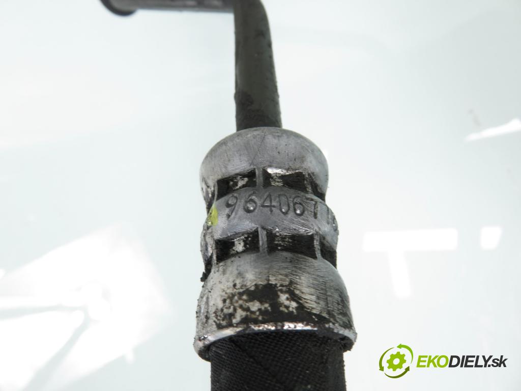 PEUGEOT 406 Break (8E/F) KOMBI 2005 100,00 2.0 16V 136 - RFN (EW10J4) 1997,00 trubka / Rúra servočerpadlo 9640677880