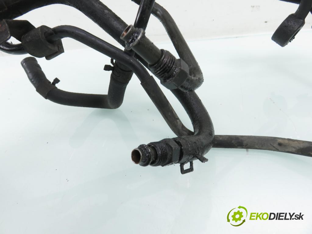 KIA SPORTAGE (JE_, KM_) SUV 2004 85,00 2.0 CRDi 113 4WD - D4EA 1991,00 rúrka / Rúra servočerpadlo