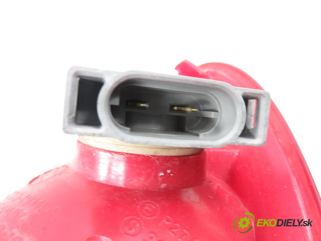 CHRYSLER PT CRUISER (PT_) MINIVAN 2001 104,00 2 - ECC 1996,00 Svetlo ľavé zadné