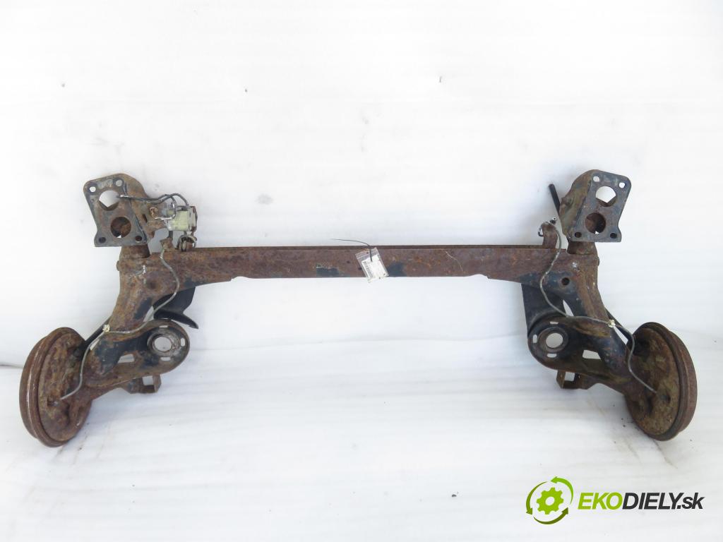 SKODA OCTAVIA I (1U2) LIFTBACK 1999 66,00 1.9 TDI 90- AGR 1896,00 výztuha zadní část 