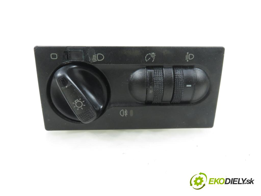 VW TRANSPORTER IV Skrzynia (70XA) FURGON 1997 55,00 2.4 D - AJA 2370,00 prepínač svetlá 701941531E