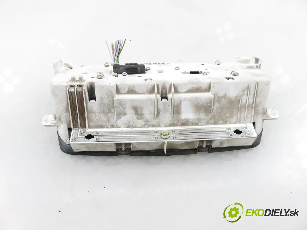 VW TRANSPORTER IV Skrzynia (70XA) FURGON 1997 55,00 2.4 D - AJA 2370,00 prístrojovka elektrický 7D0919850H