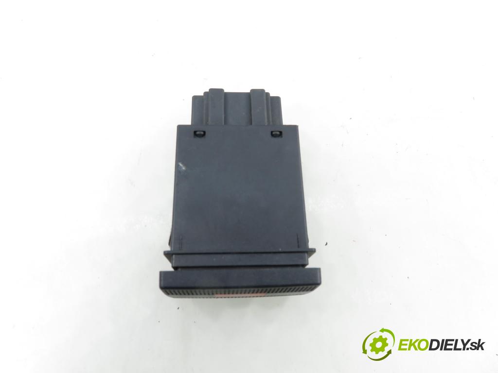 VW TRANSPORTER IV Skrzynia (70XA) FURGON 1997 55,00 2.4 D - AJA 2370,00 přepínač nouzových 703953235