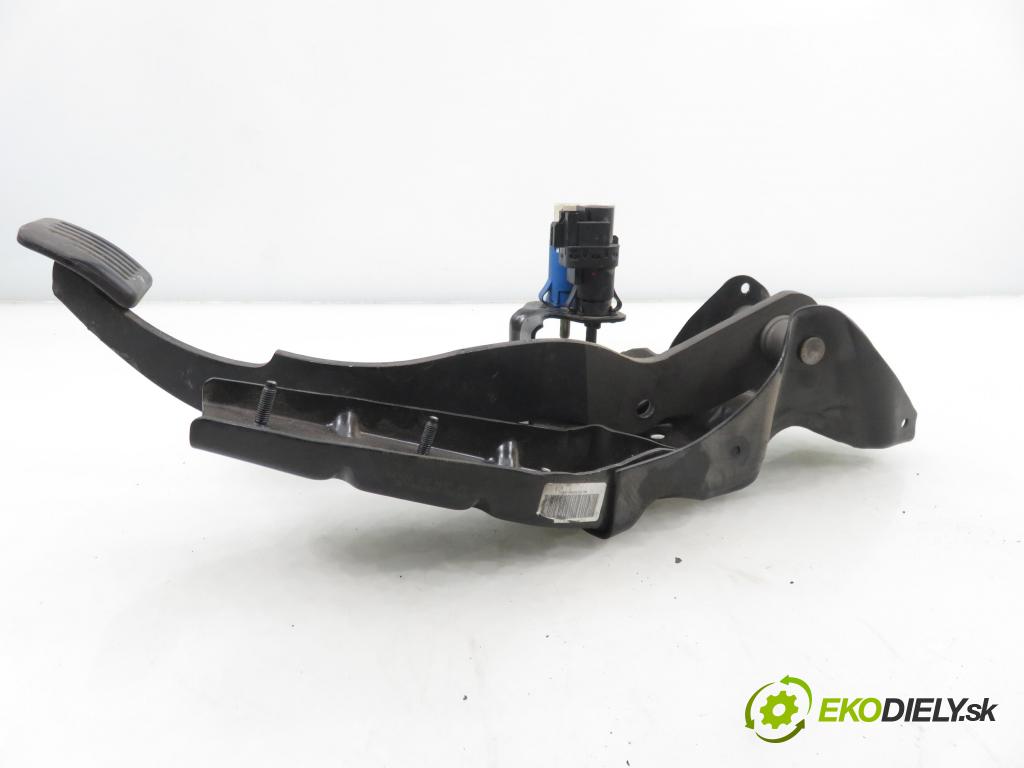 FORD S-MAX (WA6) MINIVAN 2006 92,00 1.8 TDCi 125 - QYWA 1753,00 PEDAL brzdy 6G922D094JE