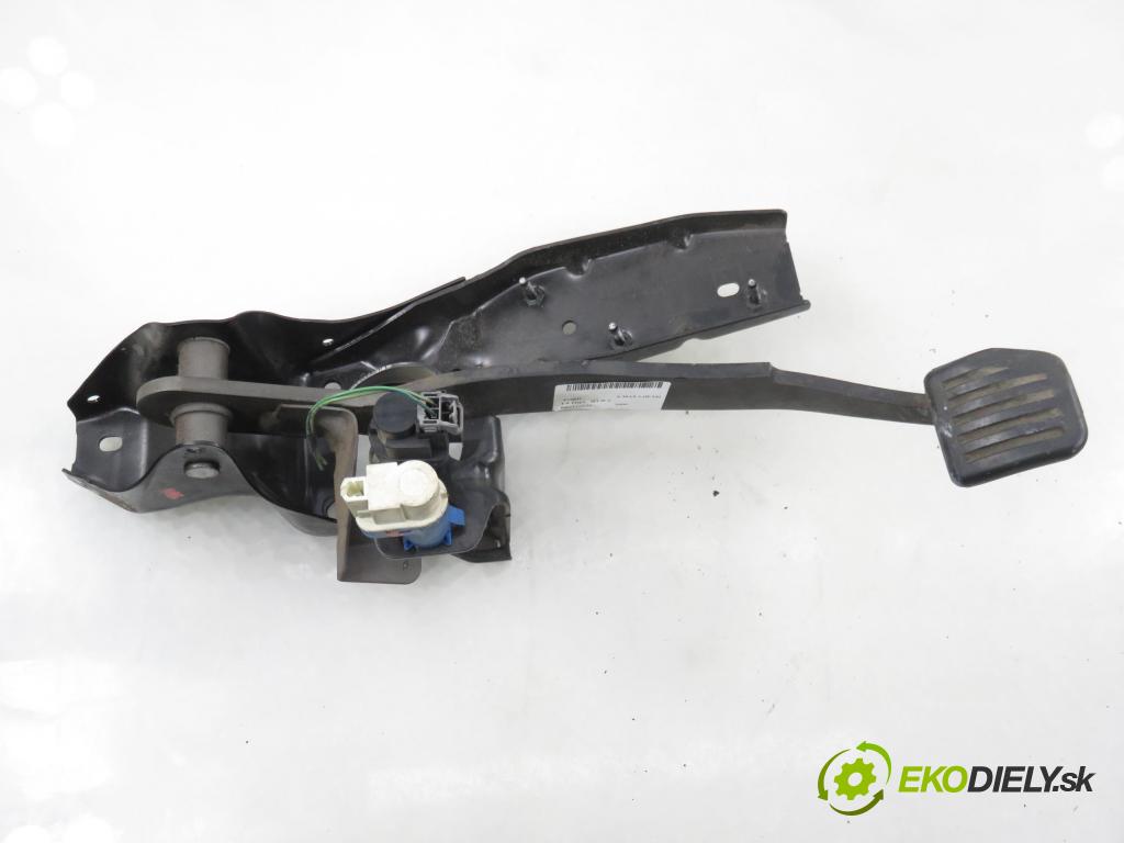 FORD S-MAX (WA6) MINIVAN 2006 92,00 1.8 TDCi 125 - QYWA 1753,00 PEDAL brzdy 6G922D094JE