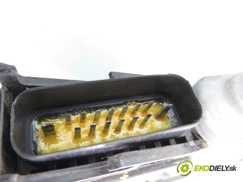 VW PASSAT B3/B4 Variant (3A5, 35I) KOMBI 1994 66,00 1.9 TDI - 1Z 1896,00 Mechanizmus okien 3A0959802