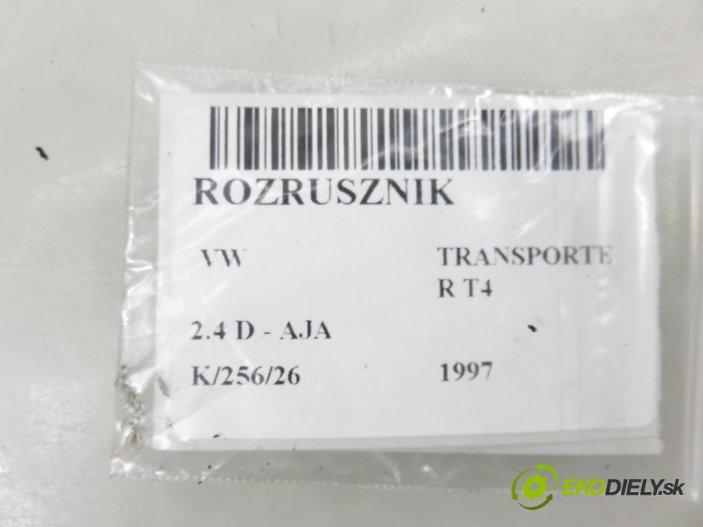 VW TRANSPORTER IV Skrzynia (70XA) FURGON 1997 55,00 2.4 D - AJA 2370,00 startér 17750N (Startér)