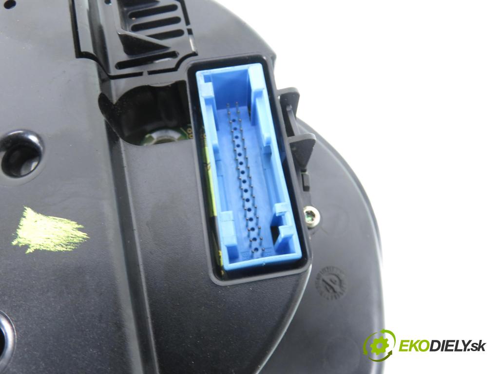 VW PASSAT B5 (3B2) SEDAN 1997 92,00 1.8 20V 125 - ADR 1781,00 Prístrojovka elektrický 3B0919860A ; 110008834