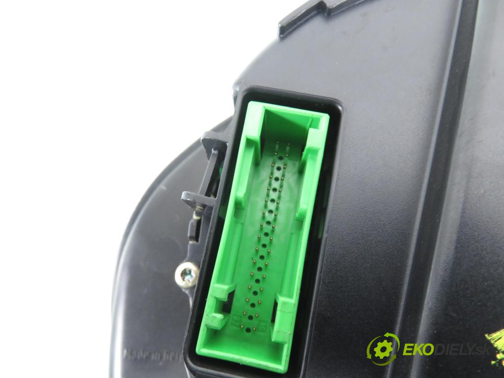 VW PASSAT B5 (3B2) SEDAN 1997 92,00 1.8 20V 125 - ADR 1781,00 Prístrojovka elektrický 3B0919860A ; 110008834