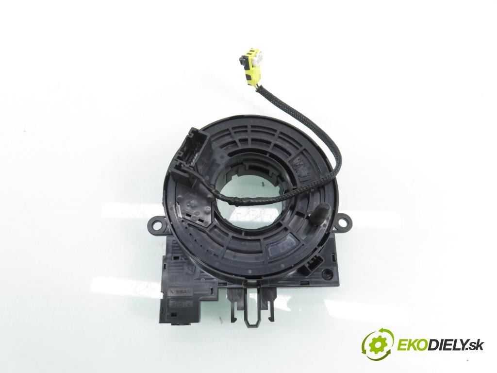 DACIA DUSTER (HM_) SUV 2021 74,00 1.0 TCe 100 (HMMT) 999,00 PÁSKA: air BAG 255540638R