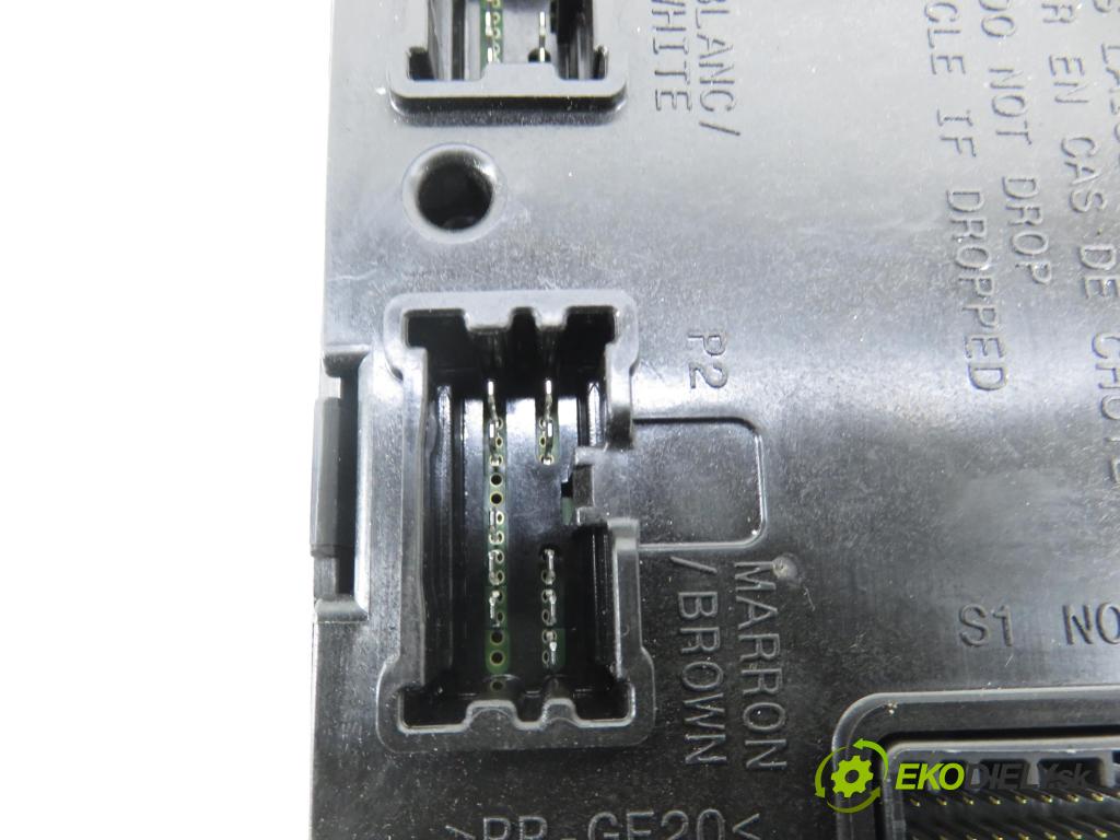 DACIA DUSTER (HM_) SUV 2021 74,00 1.0 TCe 100 (HMMT) 999,00 MODUL BCM 284B11091R ; 2675974 ; 2320679