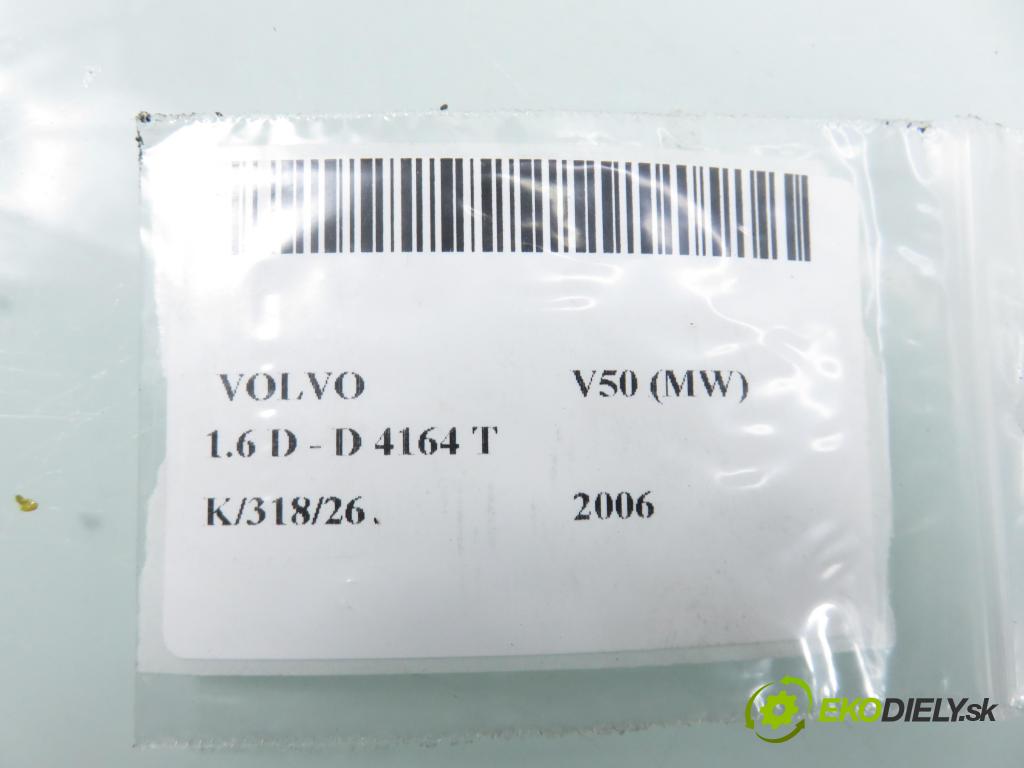 VOLVO V50 (MW) KOMBI 2006 80,00 1.6 D - 109  D 4164 T 1560,00 Mriežka / maska 08678680 ; 08678556