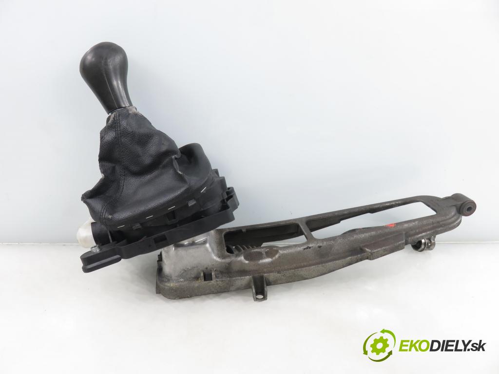 MERCEDES-BENZ KLASA C T-Model (S203) KOMBI 2005 90,00 C 200 CDI (203.207) 122 - OM 646.962 2148,00 ZVEDÁK: A2032676224