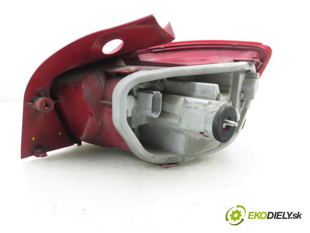 SEAT IBIZA IV (6J5, 6P1) HB 2010 77,00 1.9 TDI - BLS 1896,00 Svetlo ľavé zadné 6J4945095A