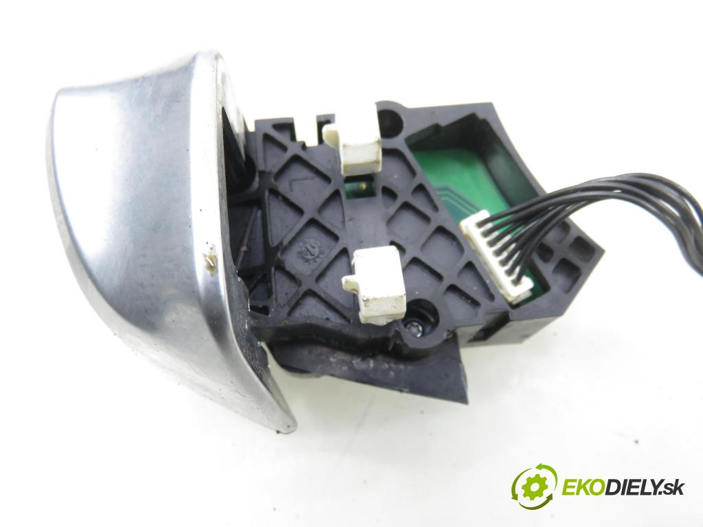 PORSCHE CAYENNE II (92A) SUV 2010 176,00 3.0 Diesel - M 05.9E 2967,00 Ovládač rádia